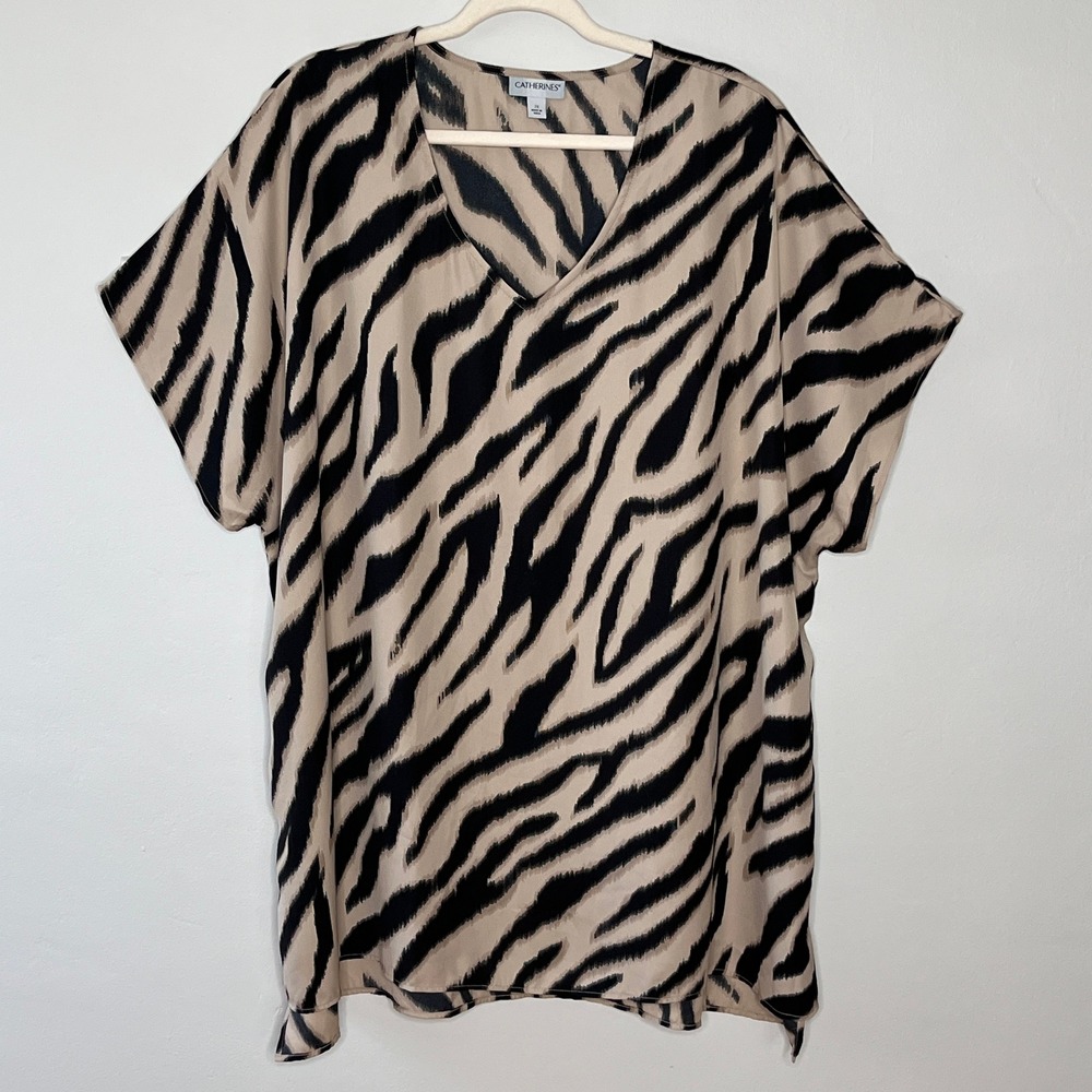 Catherines 2X Tunic Top Beige Black Zebra Print V Neck Short Sleeve Plus‎ Size